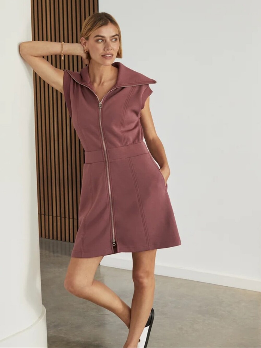 Varley DoubleSoft Rebecca Zip Through Dress in Wild Rhubarb Sz S Athleisure